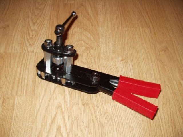 Rescued attachment Brake Flaring Tool.jpg